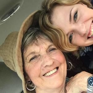 Meet your Posher, Debbie